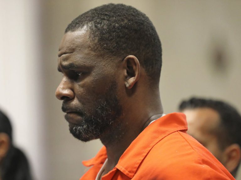 R. Kelly is unlikely to testify during his trial