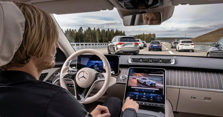 Watching TV in self-driving cars will be permitted under the Highway Code