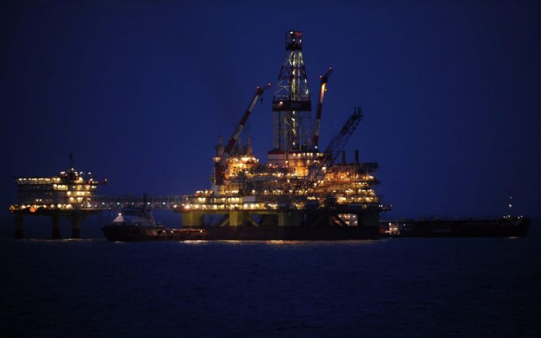 Ukraine war: G7 agrees to impose price cap on Russian oil