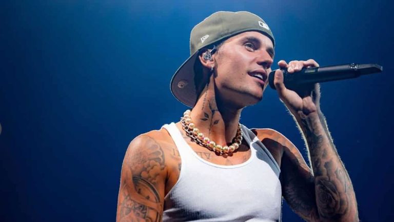 <strong>Justin Bieber cancelled all his tours and concerts due to his bad health condition.</strong>