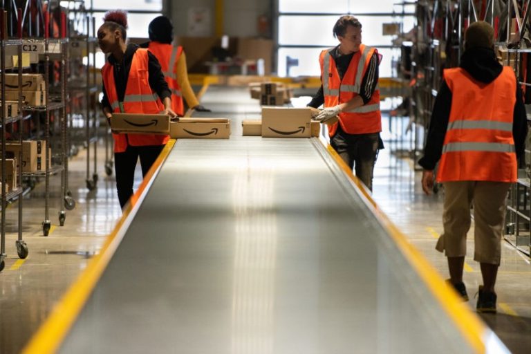 <strong>GMB says Amazon could be forced to “recognise the trade union.”</strong>