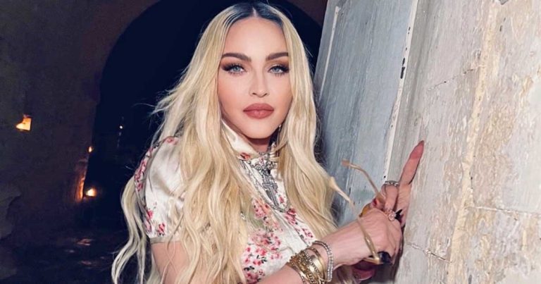 <strong>Madonna is grateful for life after a health scare</strong>