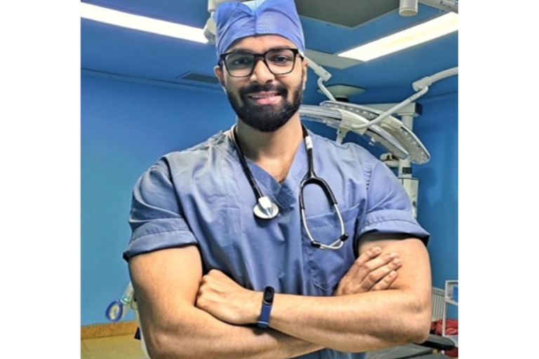 <strong>Dr. Kushal Gohil: Bridging Technology and Spine Surgery for Better Health</strong>