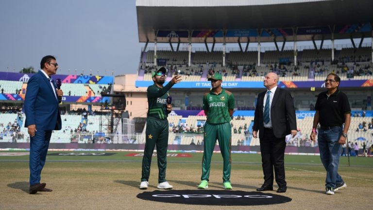 <strong>Pakistan Seals Dominant Victory Over Bangladesh in World Cup Match</strong>