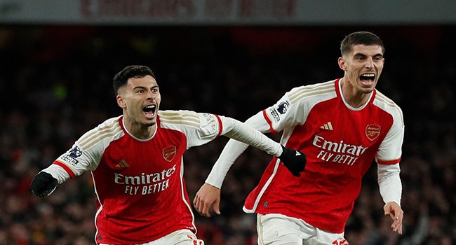 Arsenal Closes Gap on Premier League Leaders Liverpool with Victory